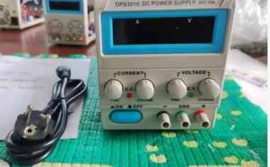 DC power supply