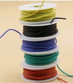 Multi-core wires with silicone insulation